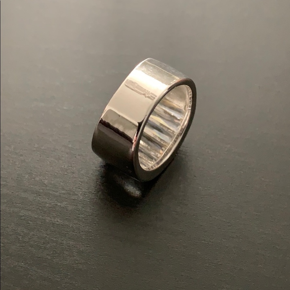 Silver Ring - Picture 4 of 6